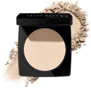 Bobbi Brown Sheer Finish Pressed Powder in Soft Porcelain, NWB